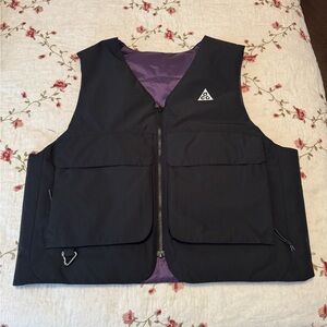 Nike acg skull peak vest sz medium